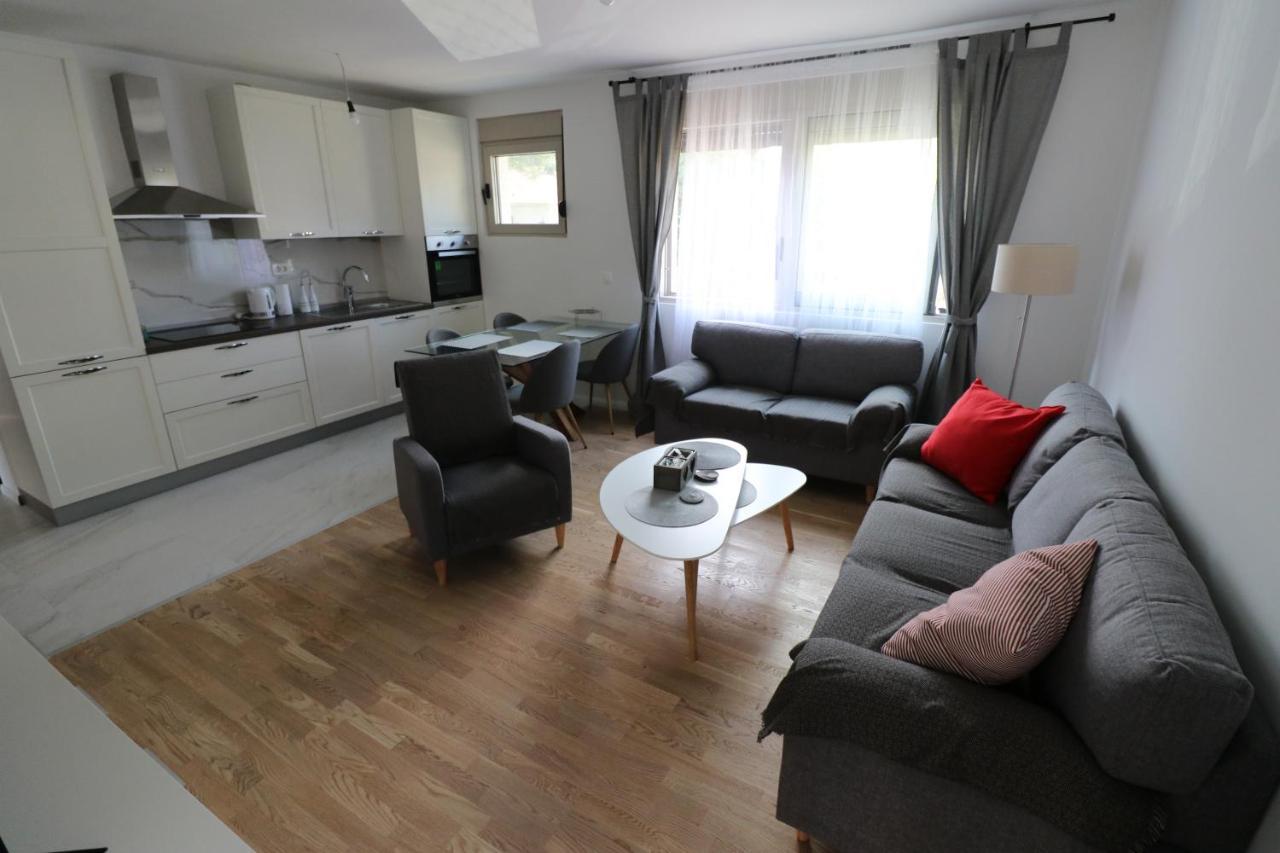 Apartment Sandrita Котор Экстерьер фото