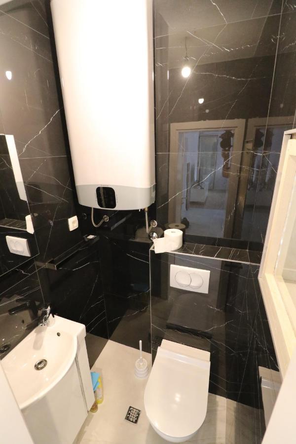 Apartment Sandrita Котор Экстерьер фото