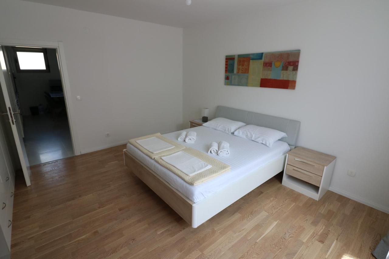 Apartment Sandrita Котор Экстерьер фото